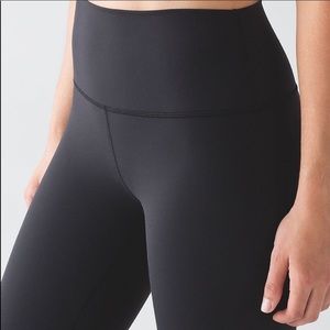 Lululemon size 6 high times black pants